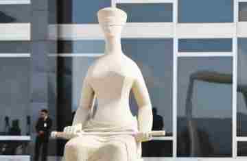  Defesa pede que STF apure vazamento de mensagens íntimas de Vorcaro 